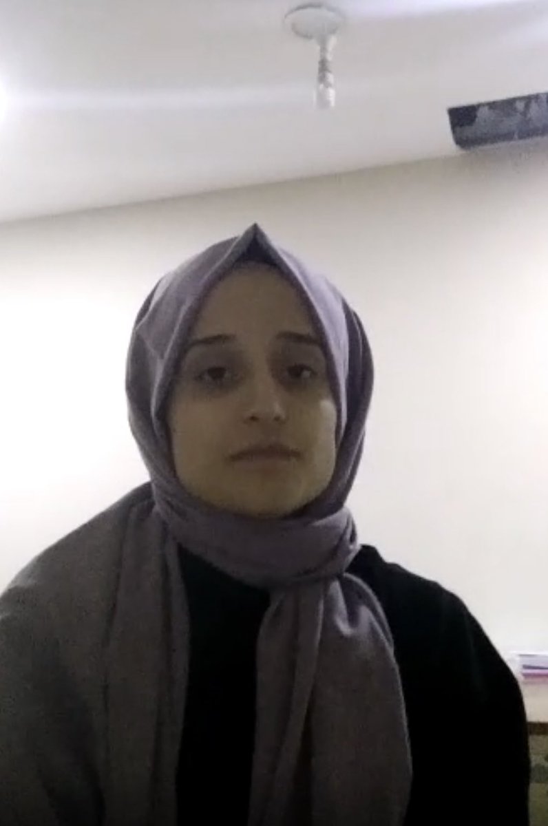 kalemukelam's tweet photo. Adıyaman Besni ilçesi eski devlet hastanesi karşısı Erdemoğlu camii yani Ünlü Apartmanı  öğrencimiz Sümeyye Koçak ve abisi Turgut Koçak göçük altinda lütfen bildirin yardım gelebilmiş değil hava çok soğuk https://t.co/4SOOhMJchX