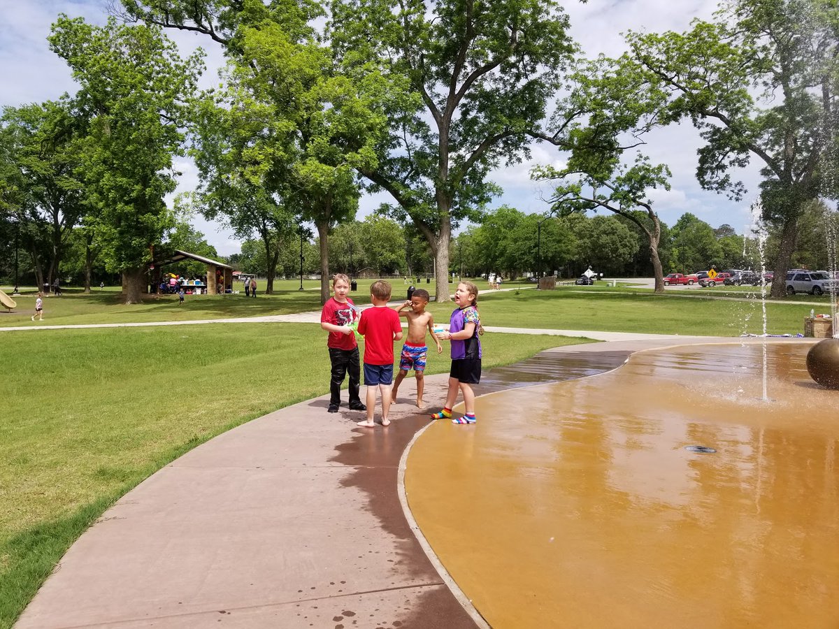 EverydayParks's tweet image. Darden Harvest Park
Lindale, Texas
4.7/5 stars (245 ratings)
#Lindale #Texas