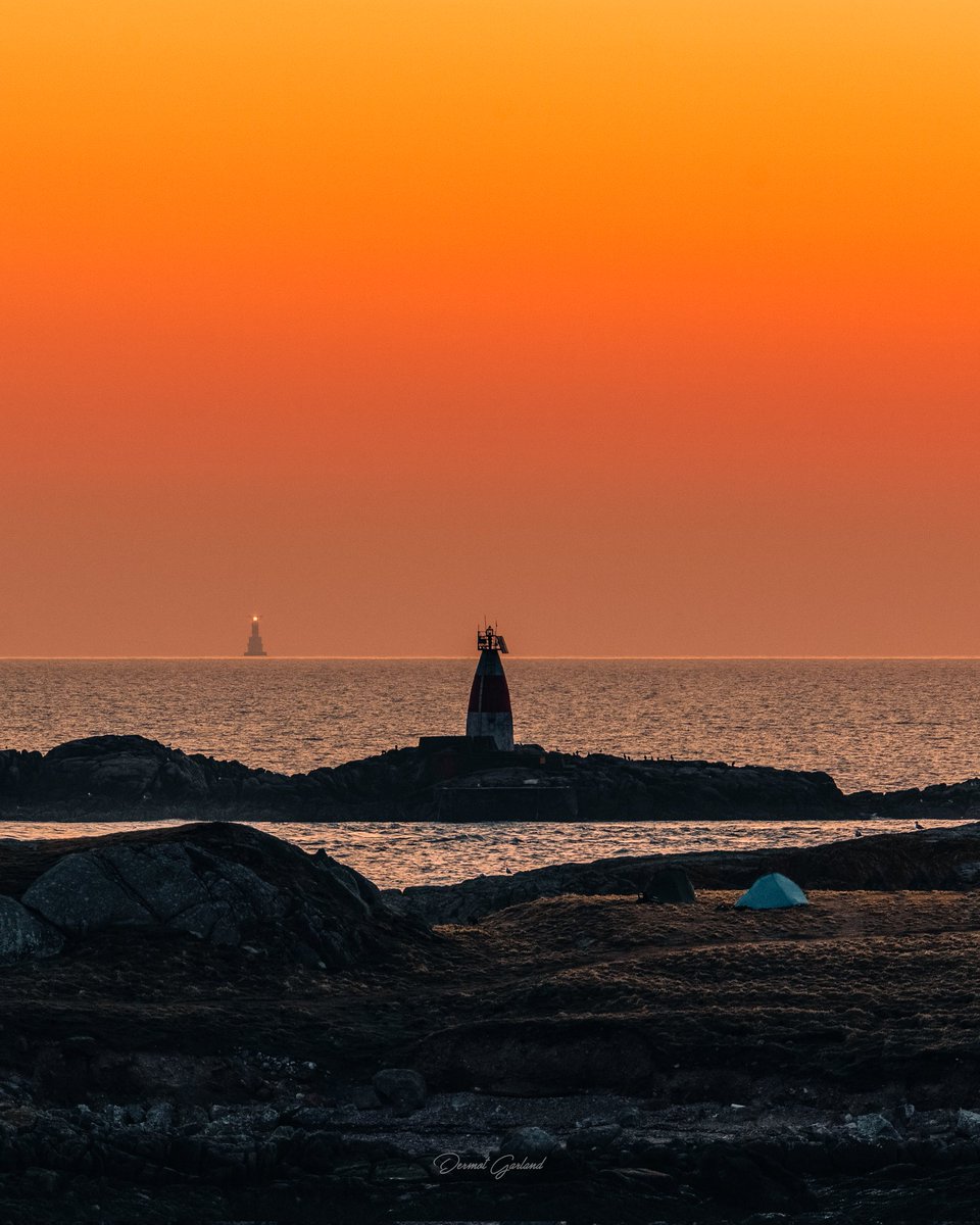 dermotgarland's tweet photo. Pre dawn at Dalkey Island 😍
Foregound: Muglins Lighthouse
Background: Kish Bank Lighthouse
Would you camp here?
.
.
.
#lovindublin #igersdublin #irishdaily #visitdublin #discoverdublin #instaireland #ireland #dublinexplore #icu_ireland #muglinslighthouse #kishbanklighthouse https://t.co/5hdCcFvnoM
