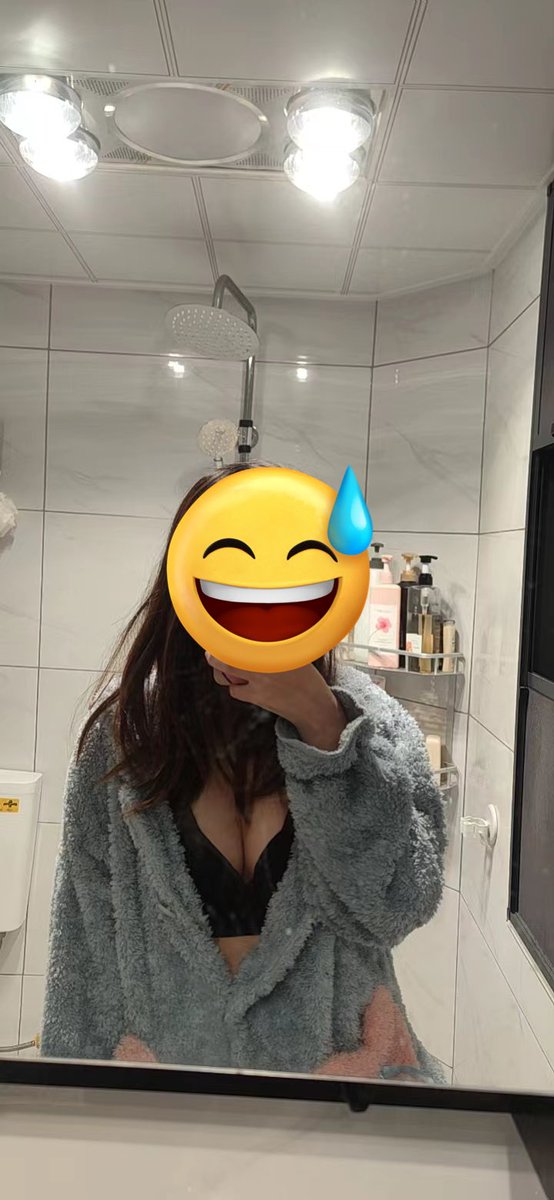 totde8's tweet photo. 已经加我QQ的朋友，帮我解冻一下账号，被举报被封了。帮忙加我QQ的朋友发一下解冻的验证码114336 https://t.co/W2Z0kWgjh6