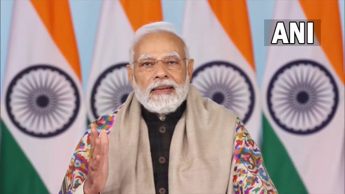 ANI's tweet photo. Tamil Nadu Chief Minister MK Stalin writes a letter to Prime Minister Modi urging him to consider the demand of civil service aspirants to grant an extra attempt with age relaxation to all aspirants who exhausted their last attempts due to the Covid pandemic.

(File Pics) https://t.co/ku597lJDBw
