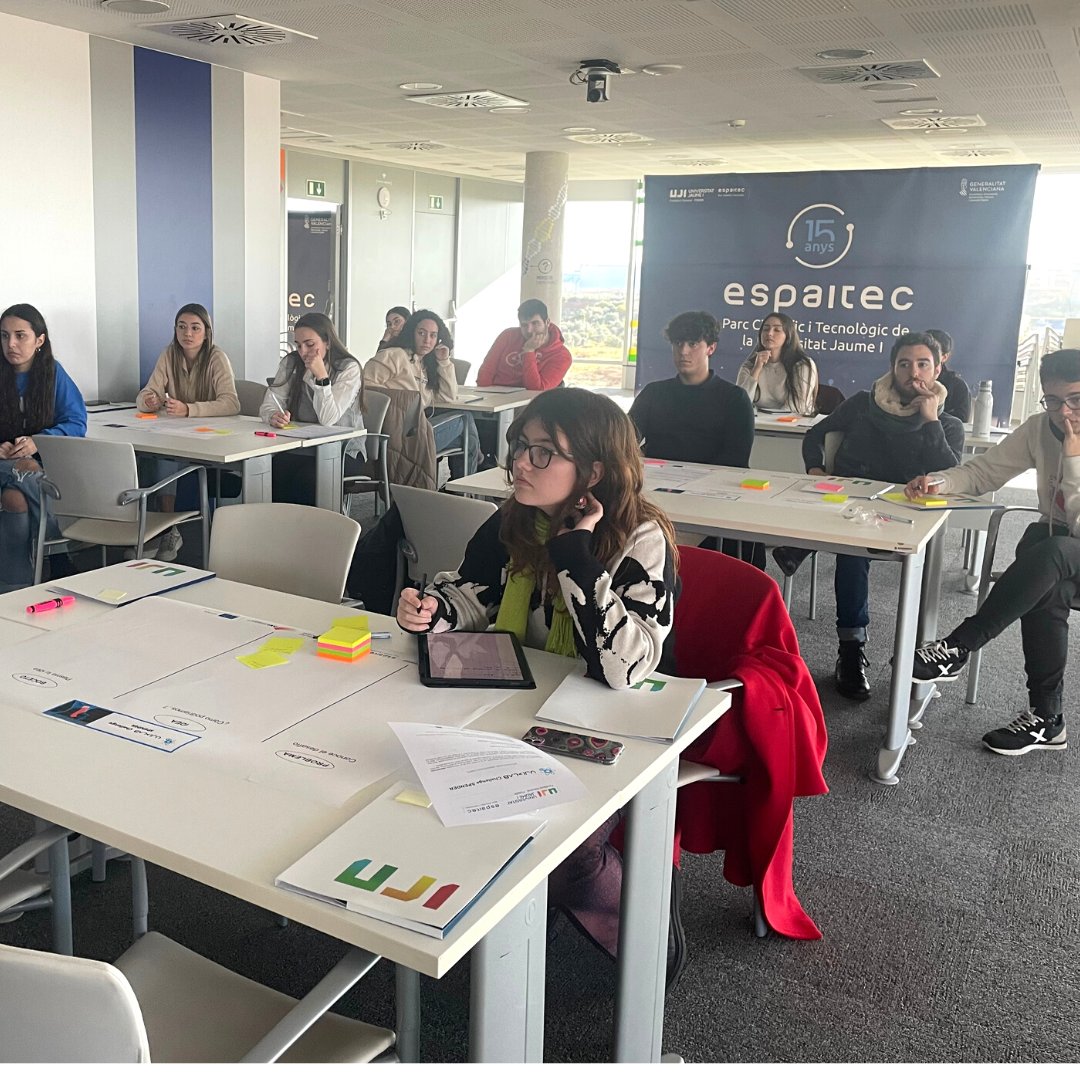 espaitec's tweet photo. 🆕 Espaitec pone en marcha el UJI.>LAB Challenge #Spender, un nuevo proyecto cocreativo para ayudar a las personas con Parkinson y disfagia mediante el diseño de dispensadores de espesantes con impresión 3D
🔗 https://t.co/m593hgkfFC
#LosParquesAportan #HubAsaService https://t.co/4BAwA4wyI1