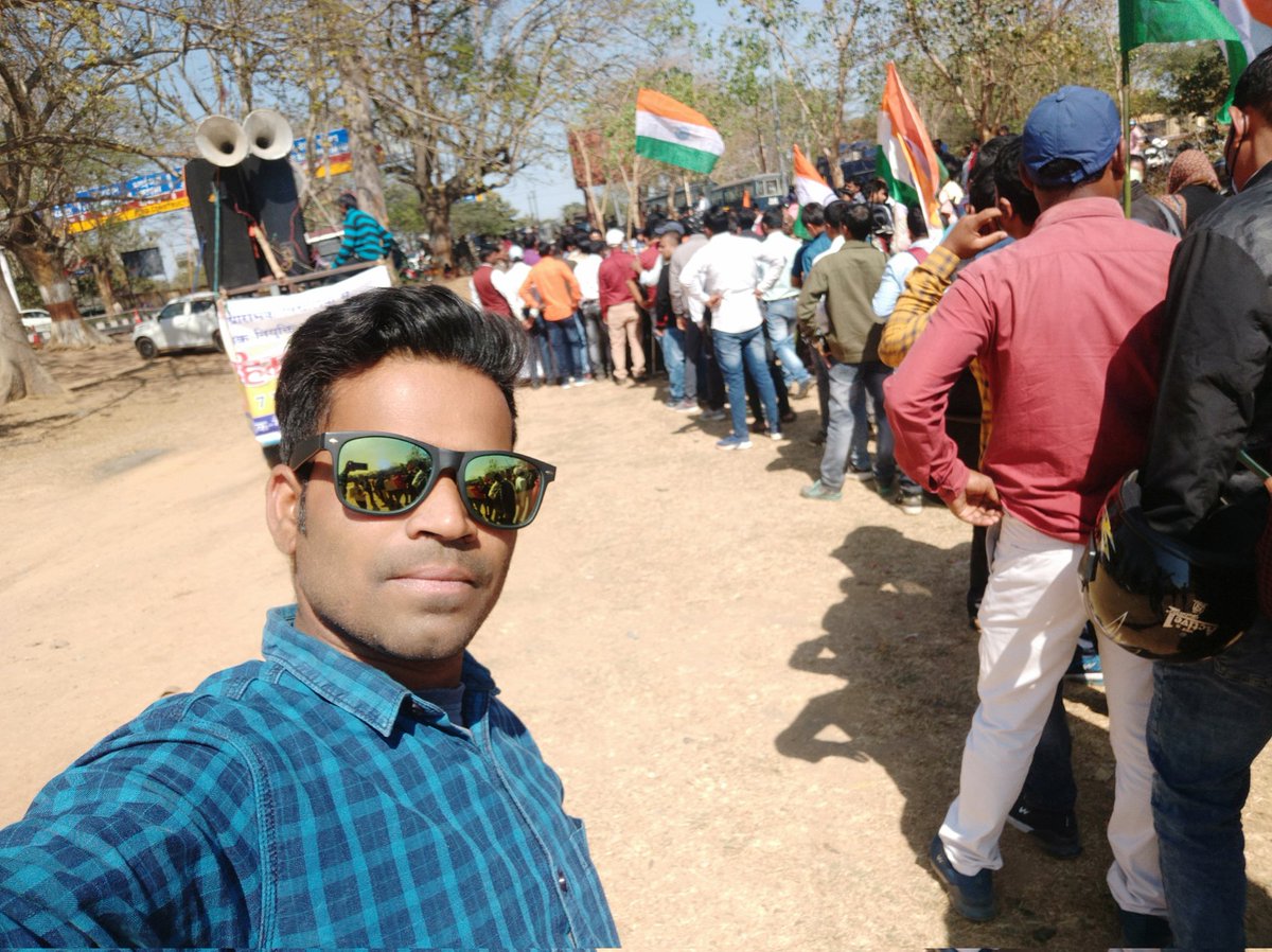 bossranjeet's tweet photo. त्राहिमाम त्राहिमाम त्राहिमाम
झारखंड सरकार हाय हाय हाय हाय
प्रारम्भिक विद्यालय में नियुक्ति जल्दी करो
जेटेट 2016 सफल छात्र
@HemantSorenJMM 
@Jagarnathji_mla 
@ShahiPratap 
@DipikaPS @RajeshThakurINC https://t.co/rpzu3OASLb