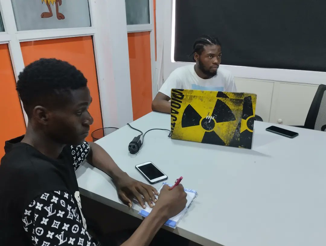 spoofacademy_'s tweet photo. Our ongoing Story Board Class!!!

Spoof Academy has fully resumed!

March Registration is On going. Register on our website or call 08108030943 for enquiries 
@OpebiyiAdeyemi 
#Spoofacademy https://t.co/gICOsdt301