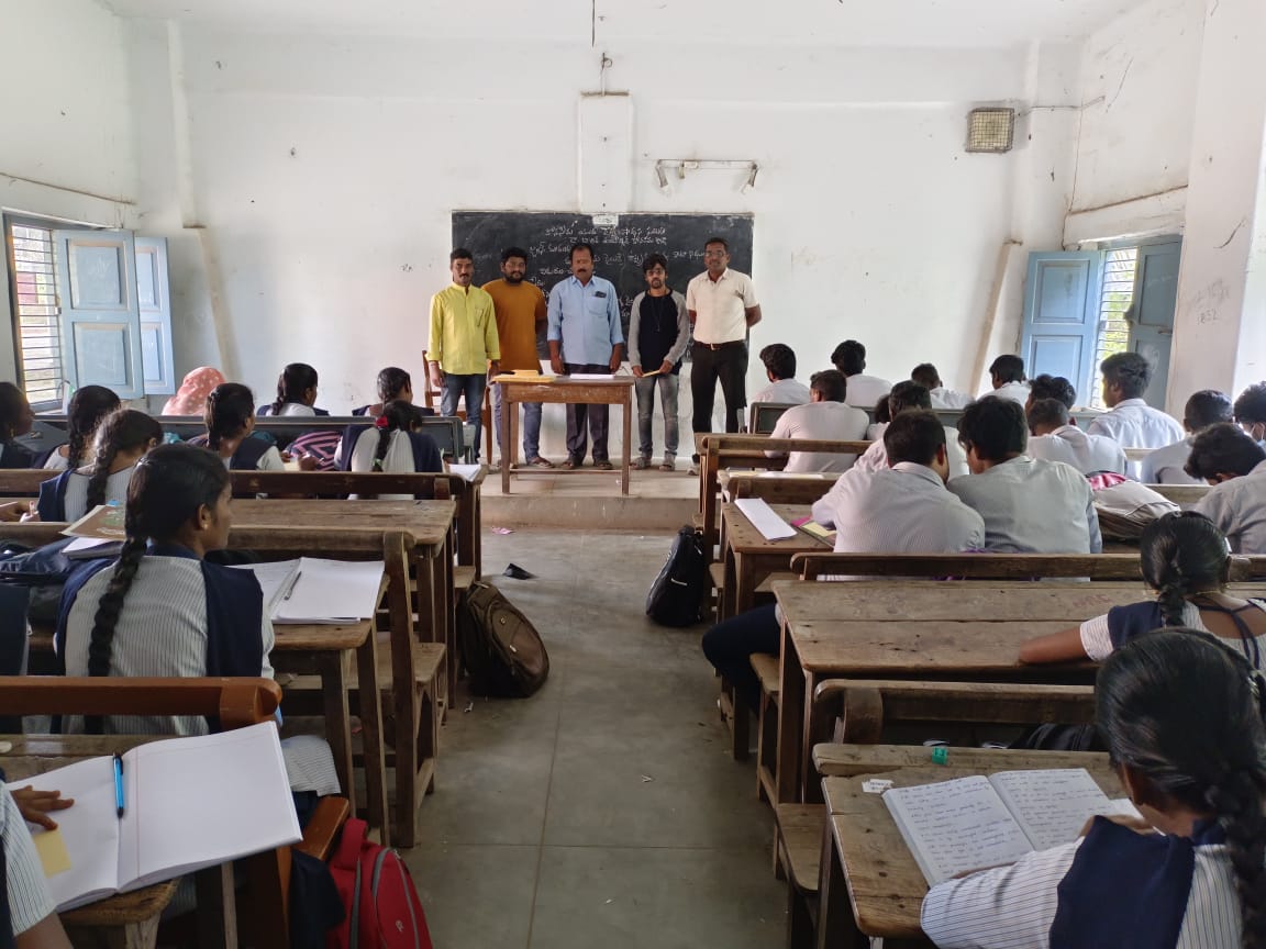 AZADFOUNDATION3's tweet photo. #konaseema #amalapuram #skbrcollege #railwayline #andhrapradesh #jaganmohanreddy #pviswaroop https://t.co/YLZOjLeiVX