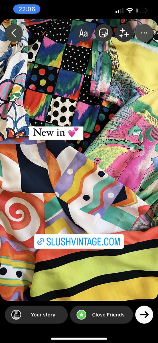 slushvintage's tweet photo. Vintage funky shirt drop 💕 https://t.co/pFlQOvqxMW https://t.co/H4k6PNcwec