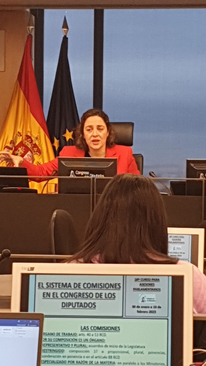 Michael_baez_'s tweet photo. La personalidad determina si es problema o es solución dice la Dra. Blanca Hernández, directora de Comisiones del Congreso de los Diputados de España https://t.co/gfPbRXicR8