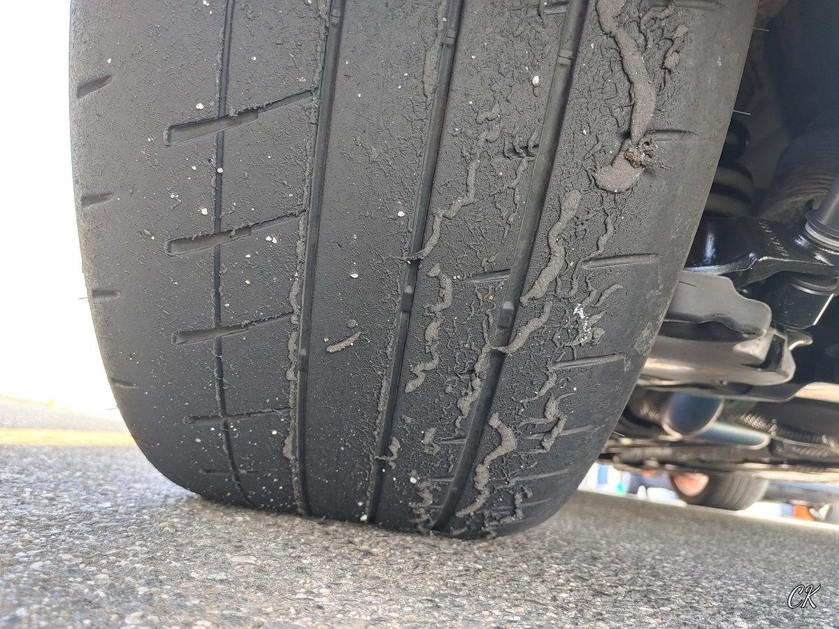 Impalfa's tweet photo. Had an Mega day today at #PhillipIsland @PICircuit! Had a play with the the suspension and tyre settings. Could not have gone better and the #TrophyR is amazing on this fast flowing track. https://t.co/WCwOs94xbo