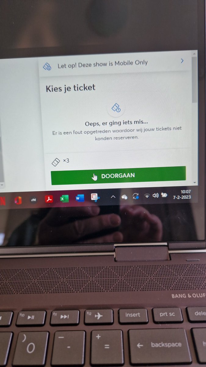 ingerbw's tweet photo. @Ticketmaster_NL wtf met jullie systeem? Ik zit redelijk snel in de tickets voor Beyonce en dan krijg ik dit. Bij ALLE opties. Wat een flutzooi. https://t.co/vxJ9Af9U3Z