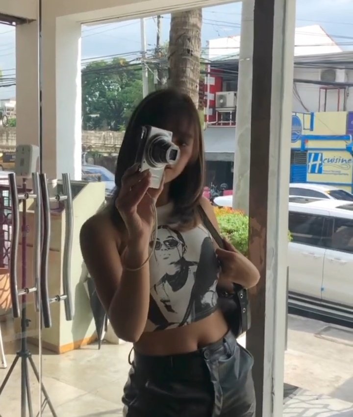 omg 👀 ang ganda kareeeee thankyou brenna sa pa hair reveal 😅 <a href="/MissKareee/">Karina Bautista</a>