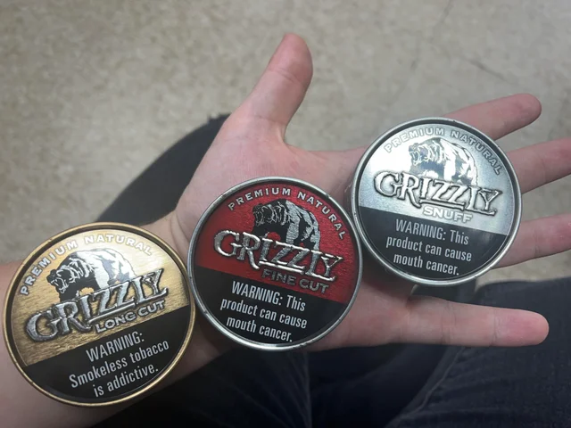 uvartistry's tweet photo. Happy birthday @jakefelony I got you some gifts https://t.co/8IDeXPBKSn