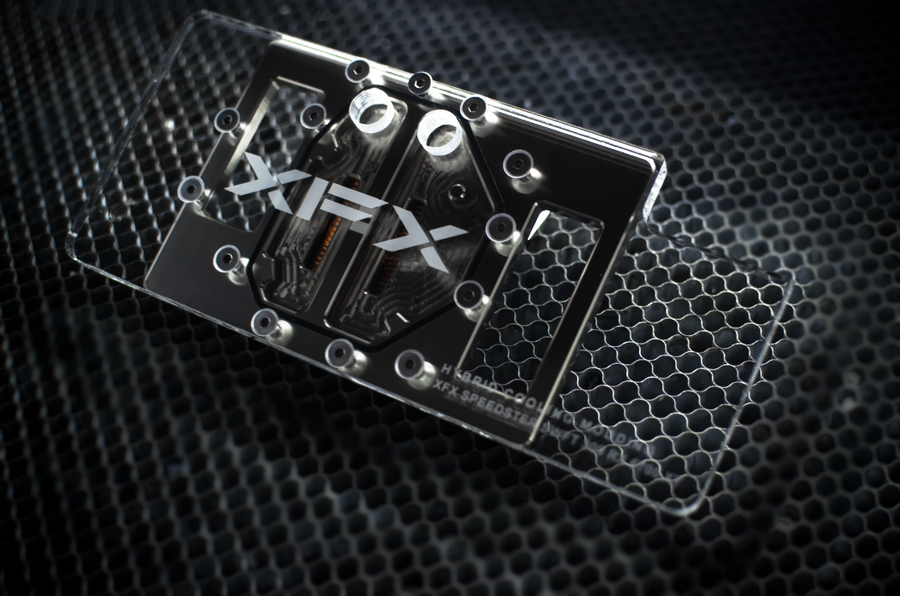 Waterblock for 6700 XFX SPEEDSTER SWFT309
😍

hybridcooling-modding.fr/gpu/58-waterbl…

#watercooling #HCM #modding  #waterblock