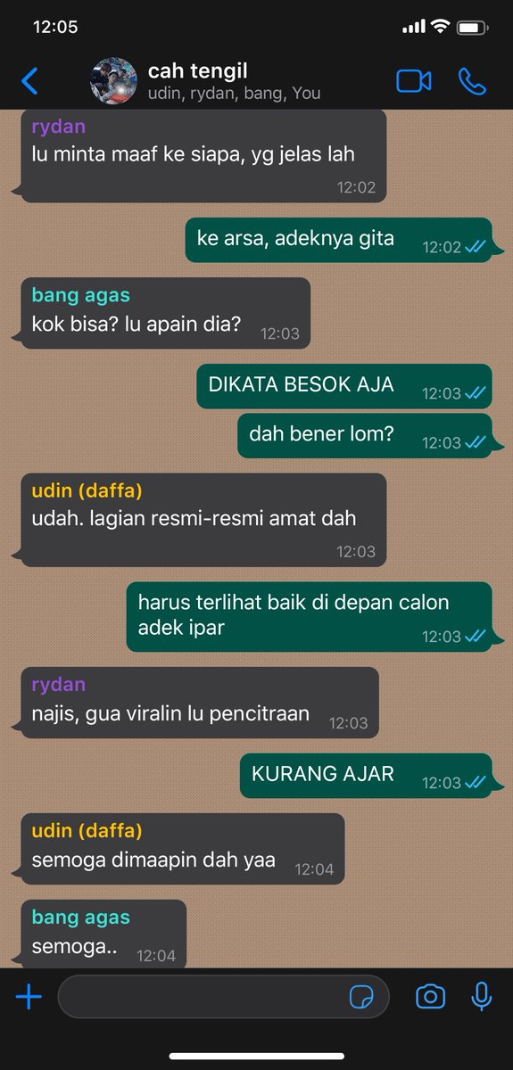 titikfiksi's tweet photo. 085. yg atas pov cevlar, salah wpp maap😭 https://t.co/ba8aNQI9lE