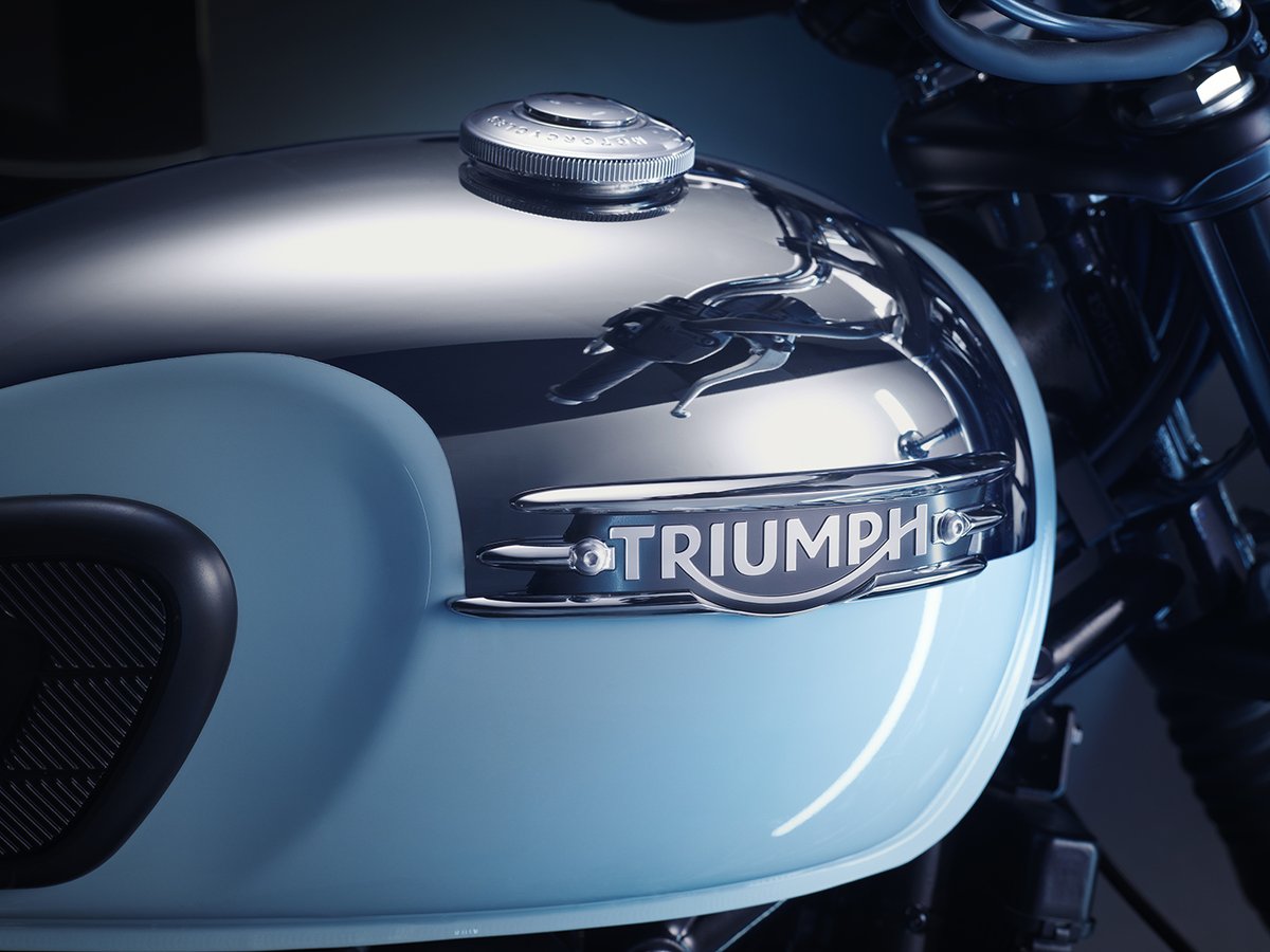 UKTriumph's tweet photo. Providing torque-rich power and modern handling to its timeless style, the T120 is now also available in sleek Chrome, with its own dedicated Accessory Kit to match.
Find out more: https://t.co/6RVuMBWomi
#TriumphMotorcycles #ChromeCollection #T120 https://t.co/wuJMHLcTqi