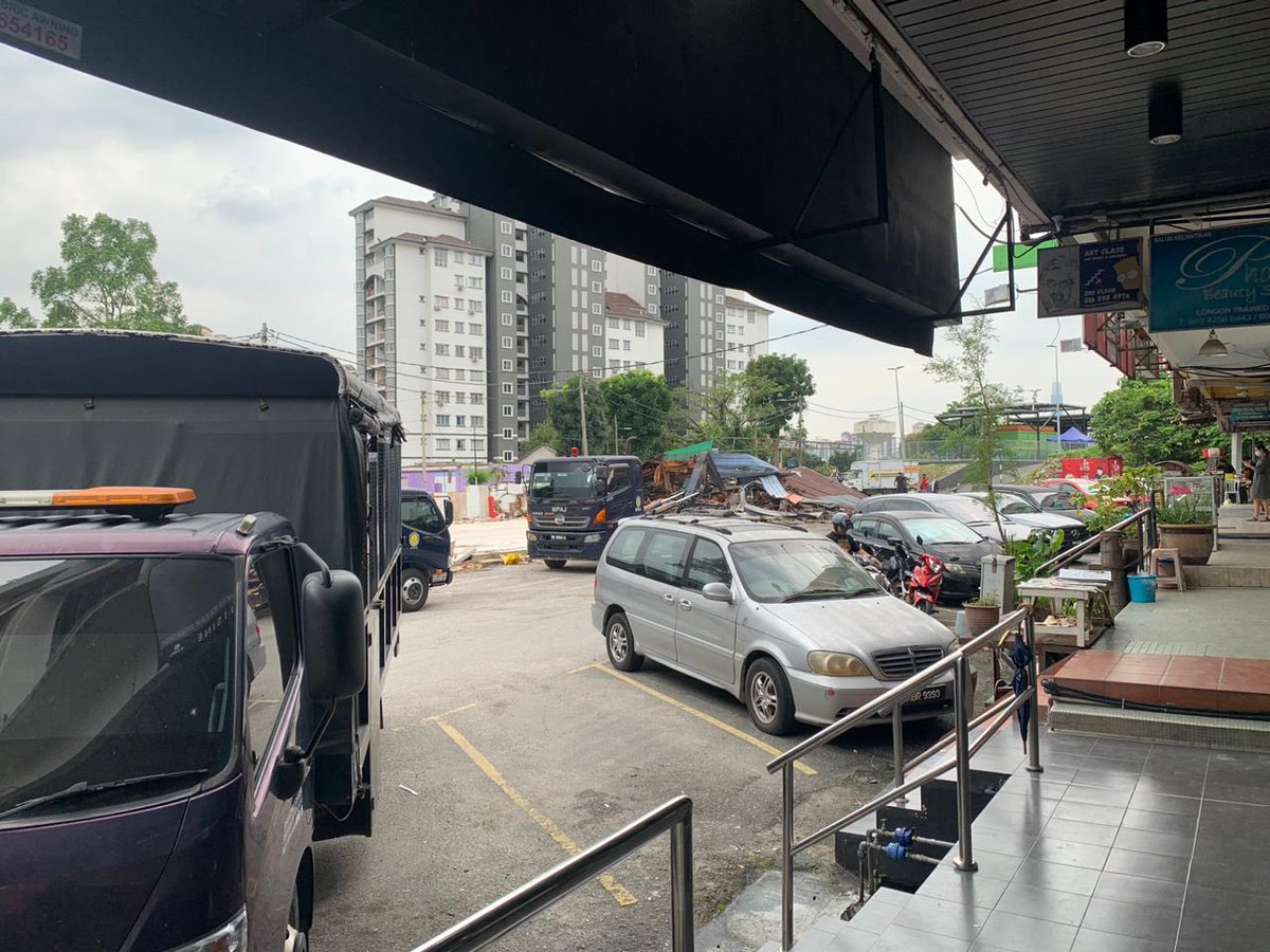 gonzimaribicara's tweet photo. Hanya tinggal kenangan @1Ampang https://t.co/f8Qgk8RWFZ