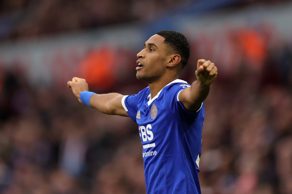 Premier League tweet media