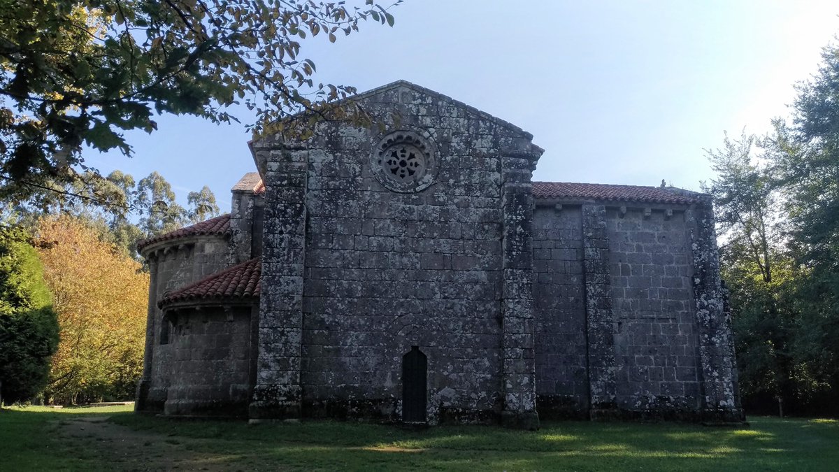 elviajeroaccide's tweet photo. #Breamo es una parroquia de #Pontedeume en la #provinciadeACoruña.
Allí encontramos la #iglesia de #SanMigueldeBreamo considerada #biendeinterescultural. Es un templo de #cruzlatina y se trata de una de las iglesias #románicas más bonitas de la comarca.
#Galicia #ferrolterra https://t.co/eINCn4pITi