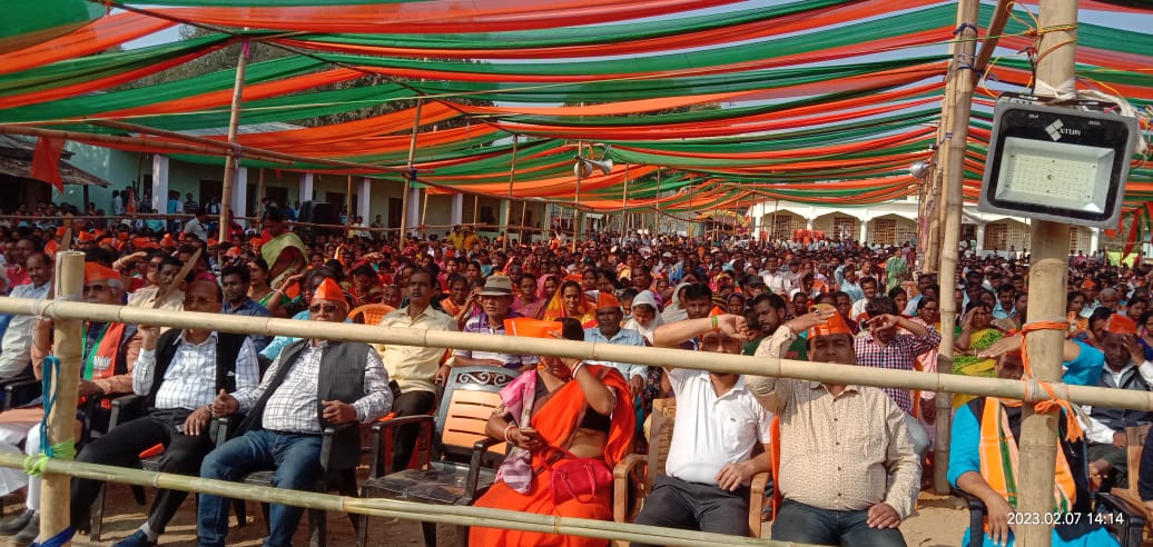 BJP4Tripura's tweet photo. জনজোয়ারে রাধাকিশোরপুর। 
#Vote4BJP
#VijaySankalpJansabha https://t.co/Y0p5lUFir2