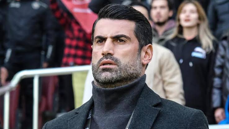 Volkan Demirel, Hatayspor için özel uçak ayarladı. Hatayspor takım halinde Adana’ya geçti. Oyuncular ve teknik heyet evlerine gönderiliyor.

Ezeli rakibimizde olsan sahada seni kavga ile hatırlasakta bu depremde yaptıklarını asla unutmayacağız. Büyüksün Volkan Demirel 🙏🙏