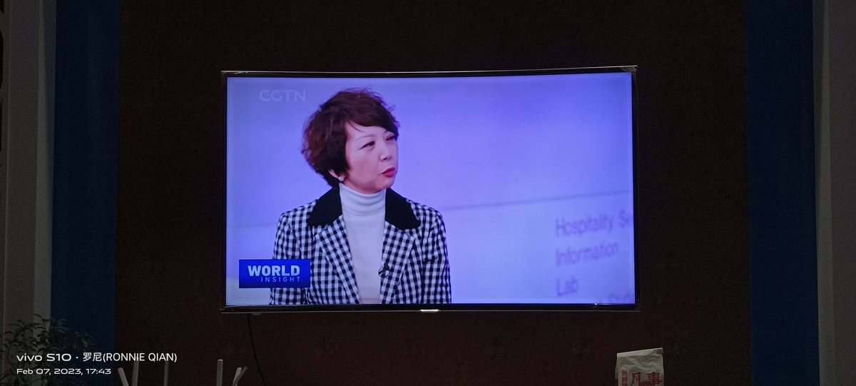 Ronnie_Qian's tweet photo. I left university in 2004,as from that moment,i often watch your program,it becomes one of habit once i am free at home,it help me improved my english,also conducive to my work,tks @tianwei ,also best wishes to you https://t.co/rfm79OnQ73