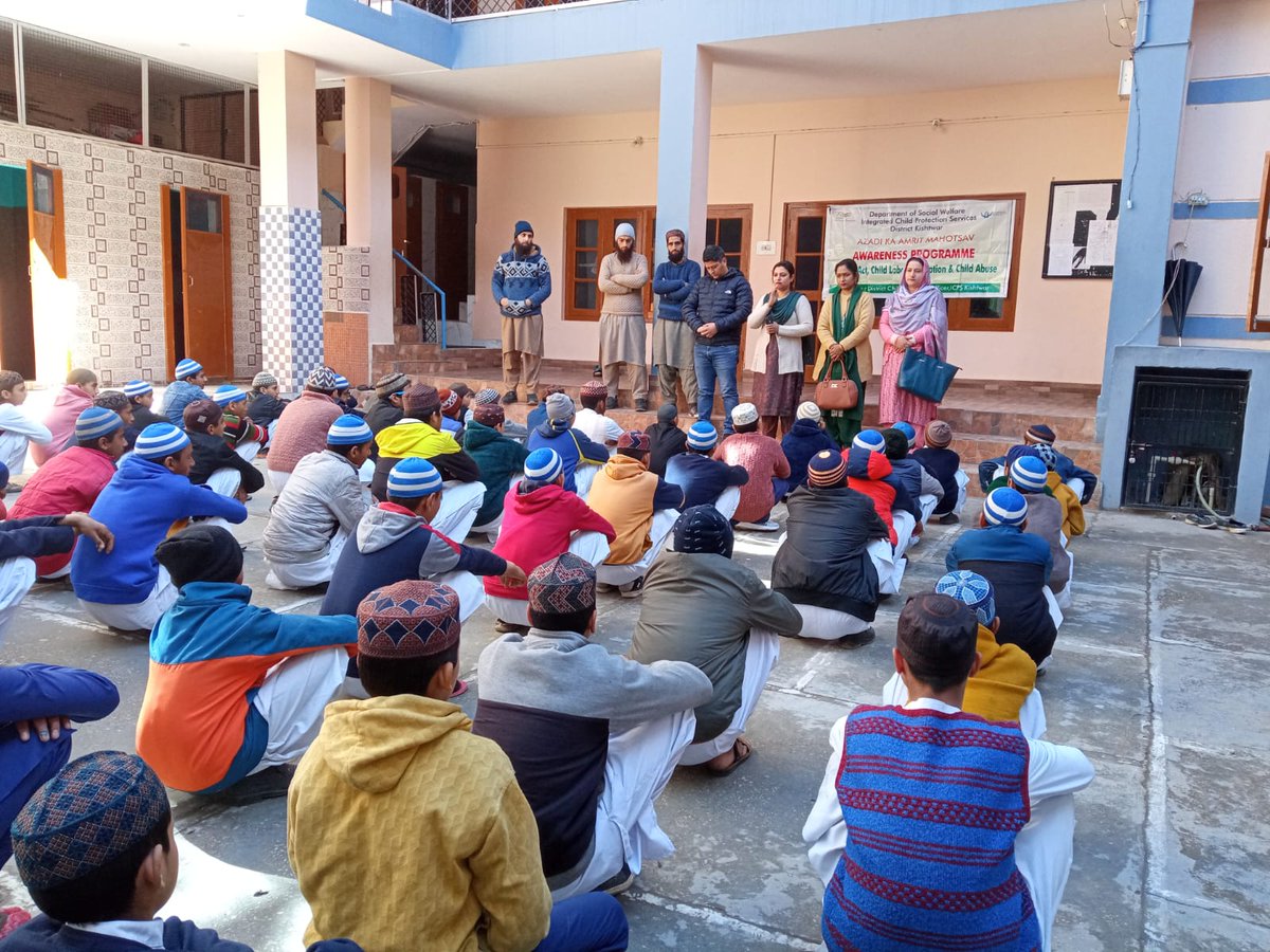 DKishtwar's tweet photo. An Awareness on Child Marriage and Juvenile Justice Act delivered to the inmates of Madrasa Madina Tul Uloom Kishtwar by the District Child Protection Unit Kishtwar. 
@MWCD @mygovindia @PMOIndia @NCPCR_ https://t.co/oNnE48NCo8