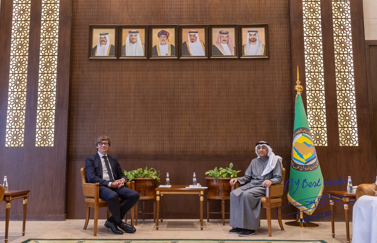 tlamanauskas's tweet photo. Pleasure to discuss strengthening collaboration on bringing #Digtal4All + fighting #ClimateCrisis w/ @GCCSG Secretary-General HE @jasemalbudaiwi
Lots of opportunities for working together in the #GCC region &beyond
#FurtherTogether #LeaveNoOneBehind #LeaveNoOneOffline https://t.co/2iWbCFjTJ7