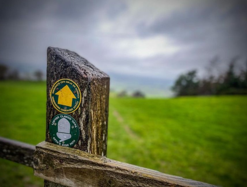 Offa’s Dyke Path is brimming with adventures and experiences.

Uncover the best of Wales’ trails with @visitwales  this year! 🥾

📸IG: project_odp

#OffasDykePath #LlwybrClawddOffa 
#Walesbytrails