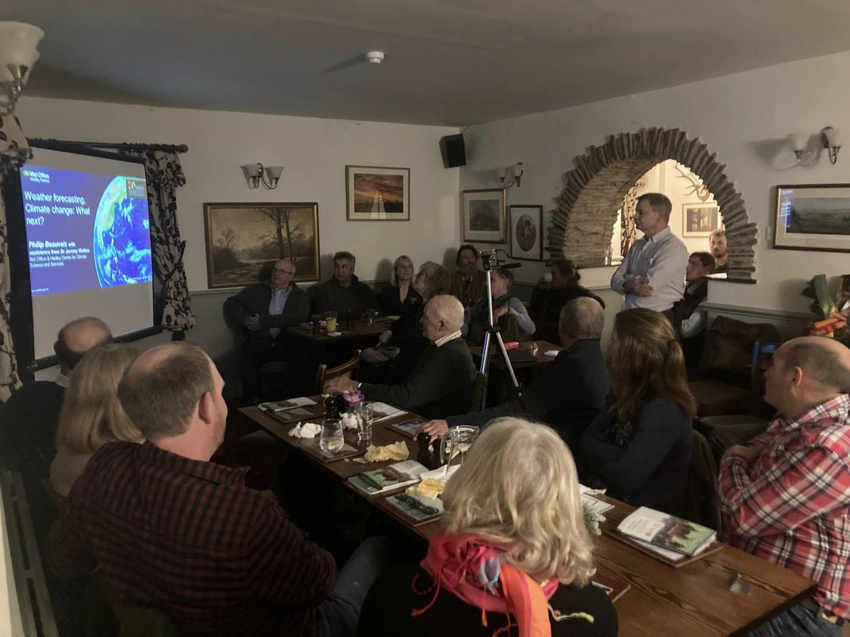 Over 30 members of the Forward Farming Group enjoyed a post-Christmas meal at The Rest and Be Thankful last night. We were joined by Philip Beauvais from the Met Office who offered an interesting insight into the trends and interpreting of the weather forecast