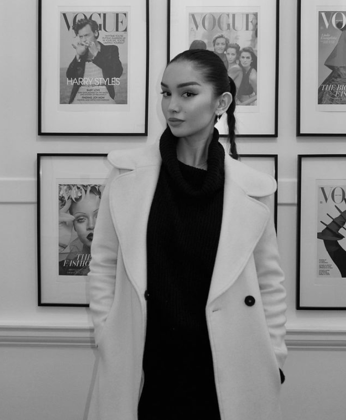 voguecollegeuk's tweet photo. Back to it ๐ Instagram: thesophiarogan
#CNCollege #condenastcollegelondon #studyfashion #condenastcollege #onlinefashioncourse #condenast https://t.co/DfjwjfHlOs