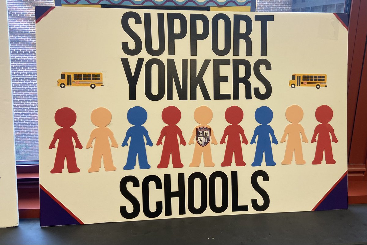 AndreaVaz1006's tweet photo. Posters are Made & our Students & Teachers are READY to advocate! Rally Day in Albany is February 8th & our students have been working hard on these posters so their voices can be heard! ADVOCACY is key! @a_dechent @YonkersSchools @CityofYonkers #AlbanyRallyDay2023 #PTAPower📣💪🏽 https://t.co/TKreVPBgxY