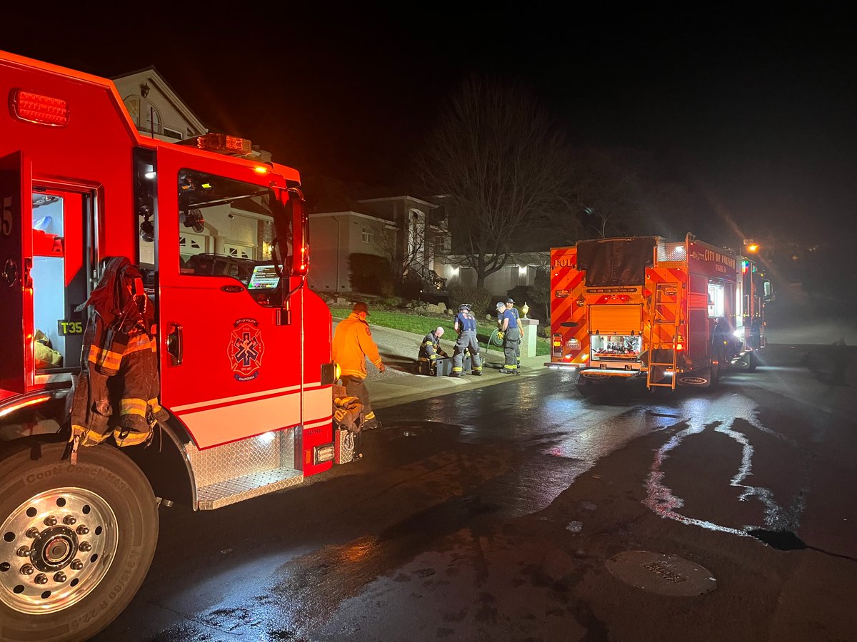 Crews responded to a report of a structure fire in Folsom. The fire was contained to a single room upstairs. The cause of the fire is still under investigation.
Full news release can be found here: bit.ly/3JMFjVK