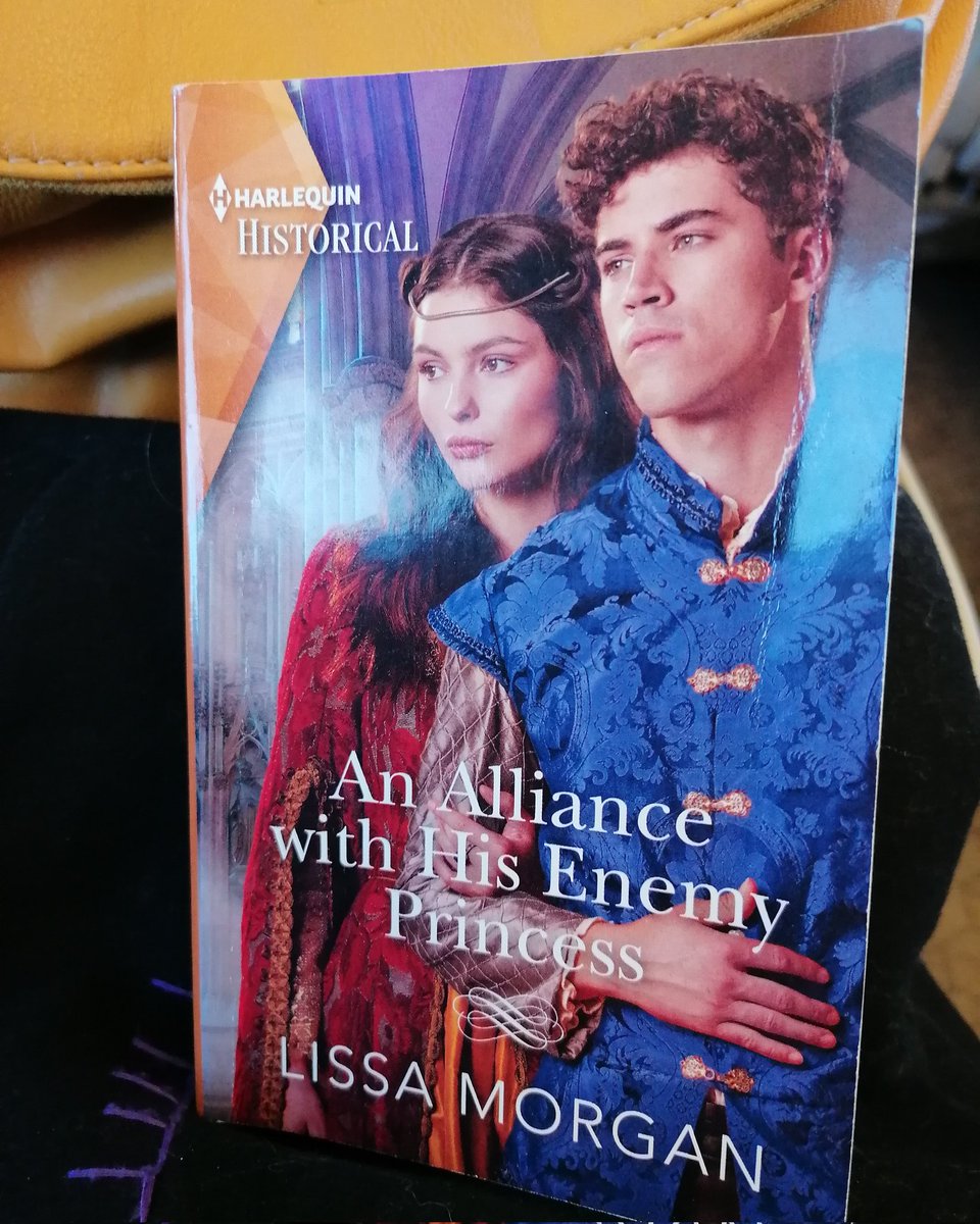 GilesAuthor's tweet photo. @LissaMorganAuth
Perfect travel companion.
#RomanceReader #HistoricalRomance #RomanceWriter https://t.co/FyyctnSzHi
