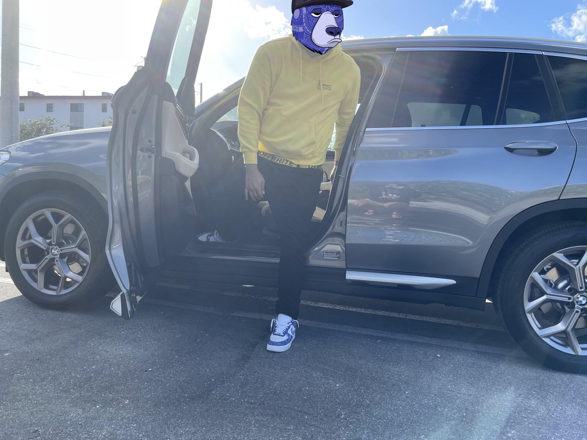 ShmoneySturdy's tweet photo. Gm to anyone rocking an @okaybears pfp. 👌🐻 https://t.co/Vhaf2XkTTs