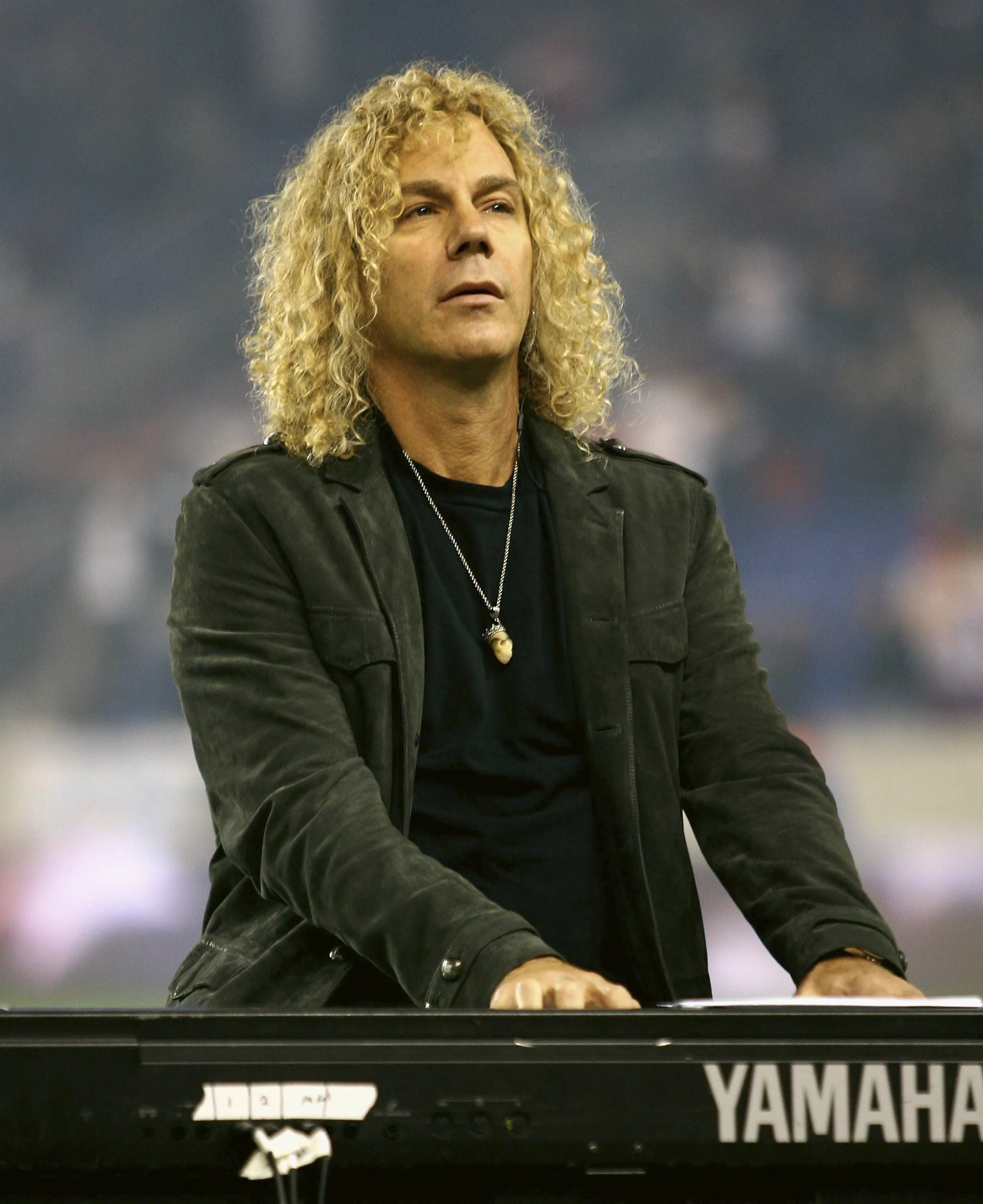 Feliz cumpleaños David Bryan.
Happy birthday 