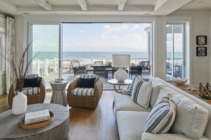 KRIDesign's tweet photo. The mix of materials from rattan to stone connect the outdoor flow of this living space so beautifully in this Bethany Beach house!

Designer: Stephanie Simmons
.
#Interiordesign #residential #oceanfront #beach #views #blues #bethanybeach #annapolishome #marylanddesign https://t.co/QW6WUmcwjc