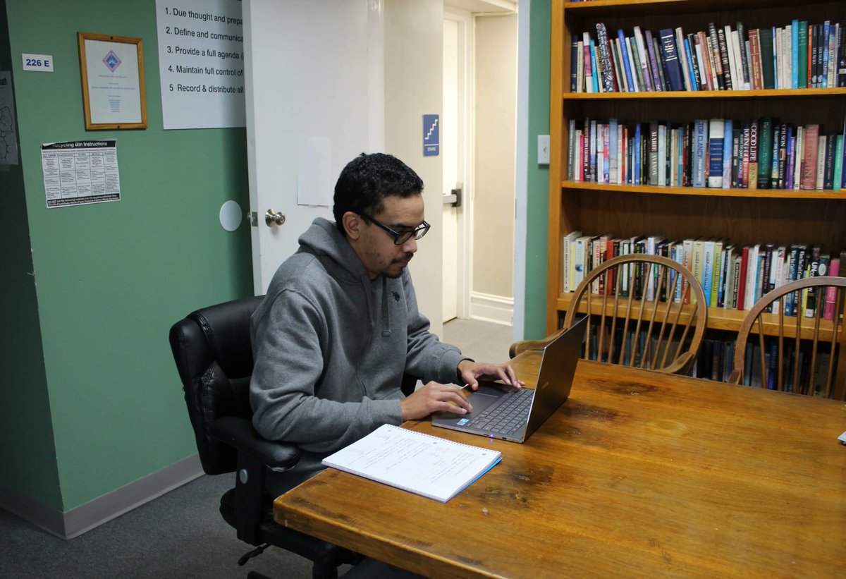 Eduardo R., a current resident at the Mission, enrolled at @LehighCarbonCC this semester and began classes toward his bachelor’s degree with the help of the Mission’s scholarship program. Read more here ▶️ bit.ly/3jBnRJj #giveback #allentown #lehighvalley #community