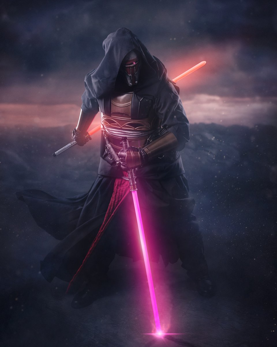 meierkamer_ch's tweet photo. Ein dunkler Sithlord alias @chriscross_cosplay war bei uns im Fotostudio. Mit unserer #Photoshop Magie versetzten wir ihn auf einen Planeten in einer entfernten Galaxie. #cosplayfotografie #fantasyfotografie #fotostudio https://t.co/OwwpxeiMvN