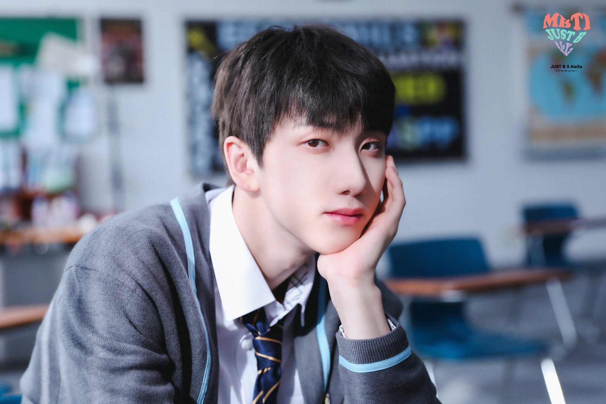 FoX1_Z-aEAEv3rF?format=jpg&name=large