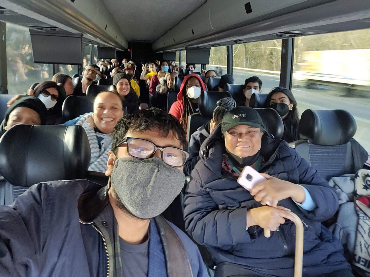 Big crew heading to Albany today to tell lawmakers to support public banking and social housing in this year’s budget!

#PassTOPA
#PassTheNewYorkPublicBankingAct
#HousingForPeopleNotProfit
#PublicMoneyForPublicGood