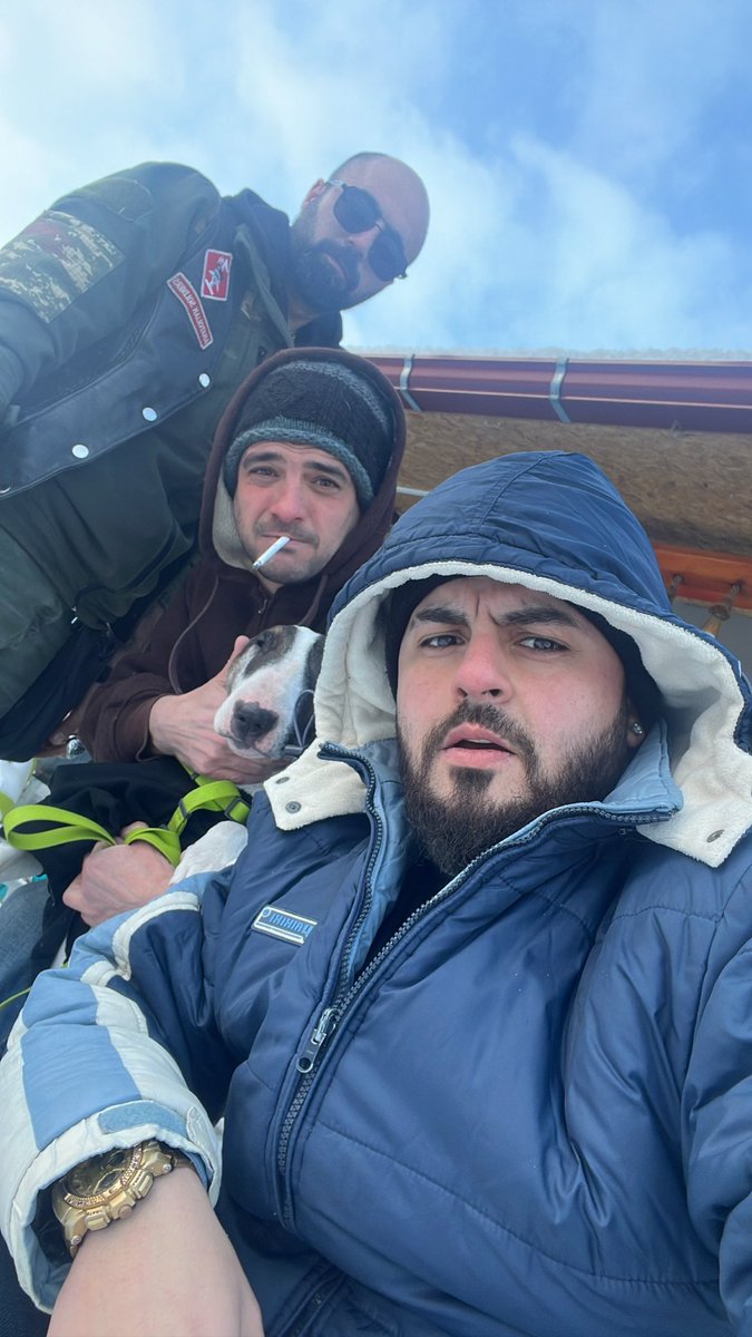 Yollar biraz olsun açıldı devam ediyoruz. #iskenderun #deprem