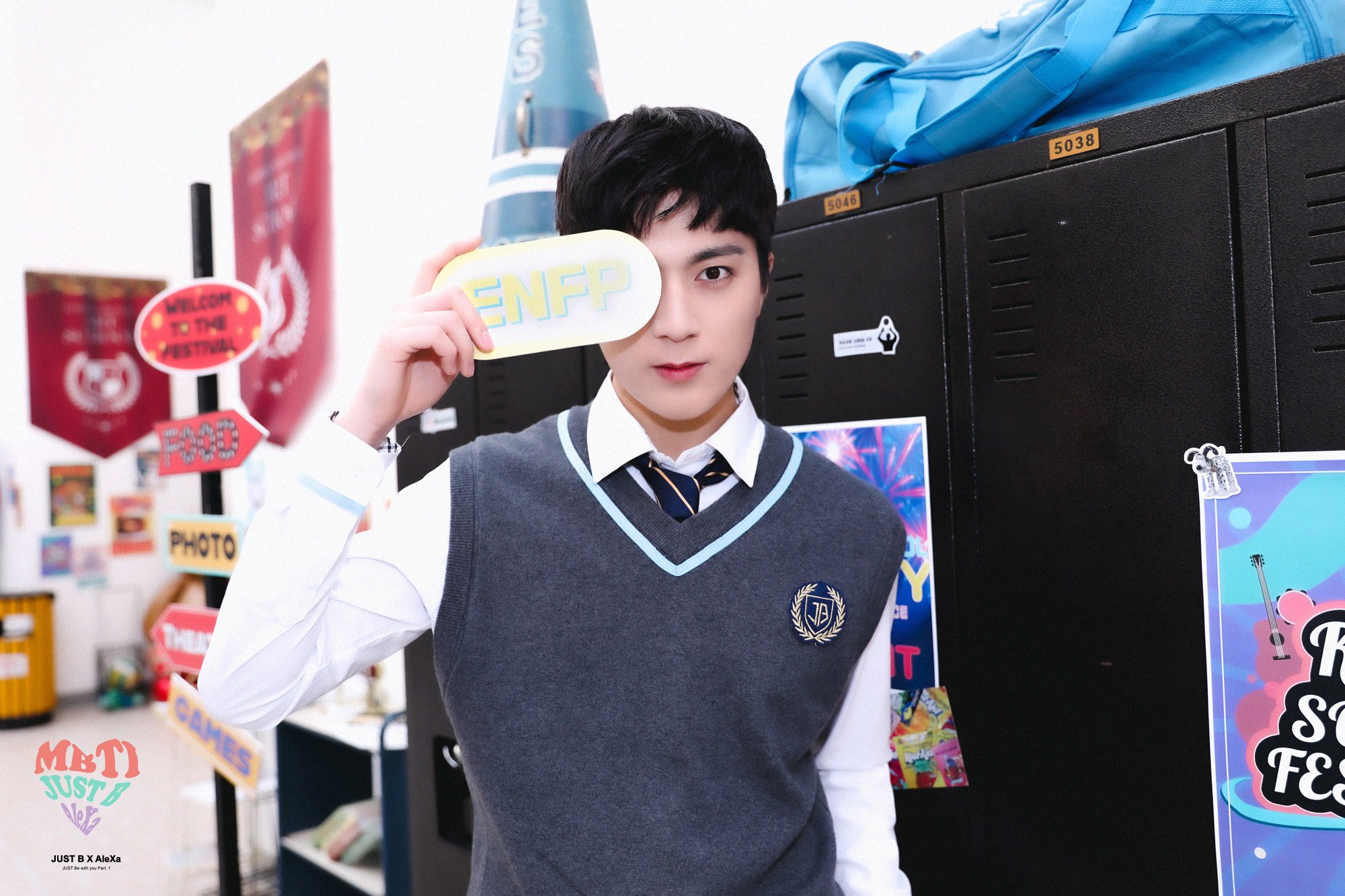 FoX2BxYaUAIue4L?format=jpg&name=large