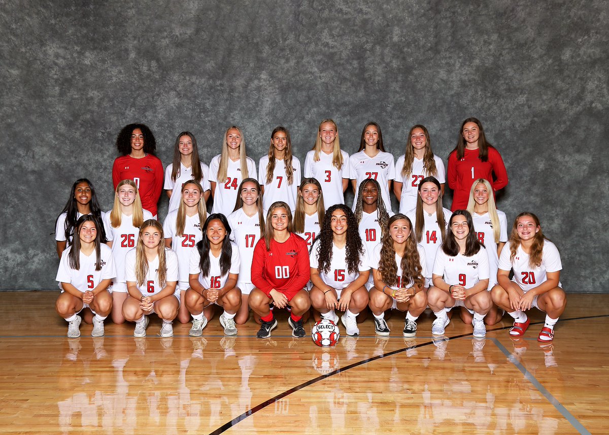 parklandcaresfp's tweet photo. The Parkland Girls Soccer team and PHS Girls Soccer Booster Club raised funds through their Goal$ for Dreams program and donated $4,000 to Parkland CARES! Thank you so much for your support!

#communityhelpingcommunity #parklandcaresfoodpantry #lehighvalley #CARESforcommunity https://t.co/4BHpuPn2DQ