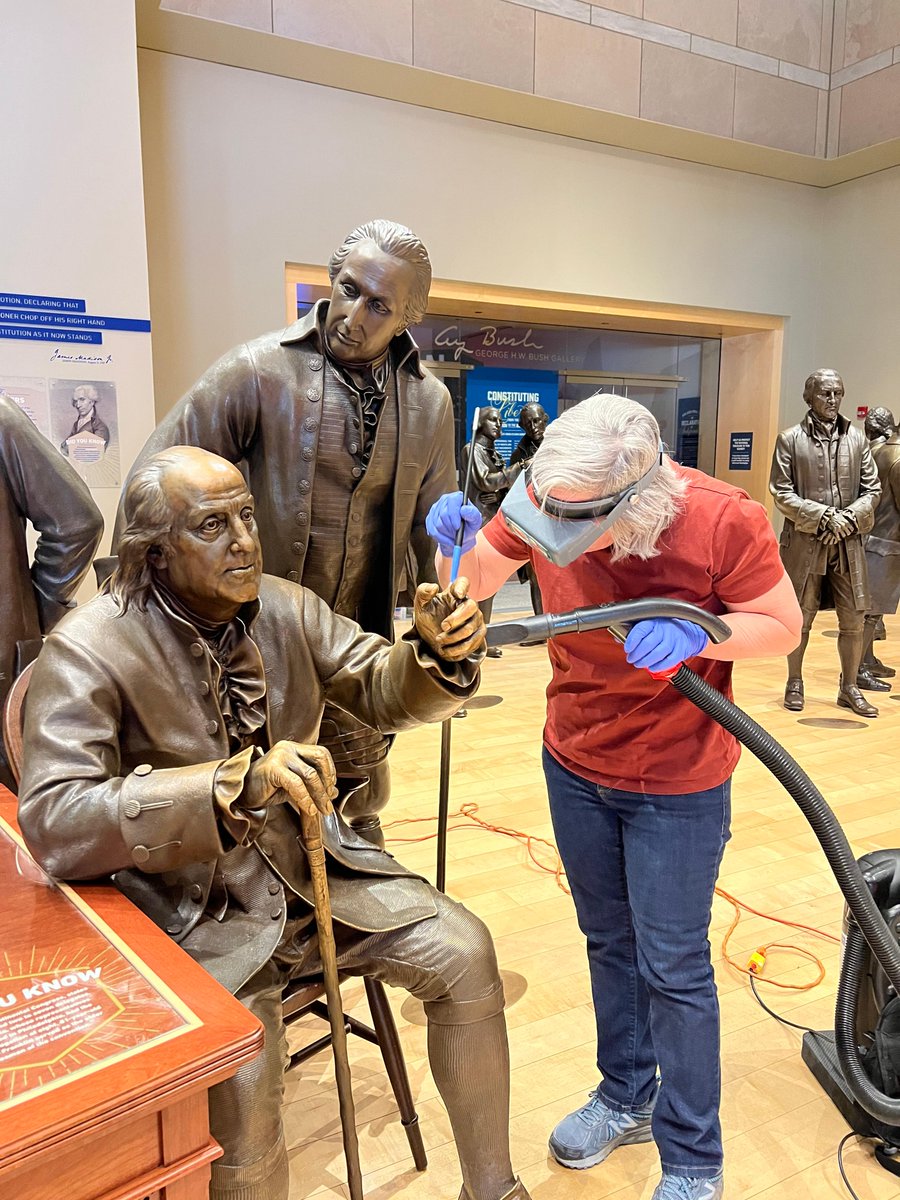 ConstitutionCtr's tweet photo. Benjamin Franklin once wrote, "Tolerate no uncleanliness in body, clothes, or habitation.” Yesterday, conservator Linda Lennon did just that, cleaning and vacuuming Franklin's statue in #SignersHall. https://t.co/yY6AEVaJig