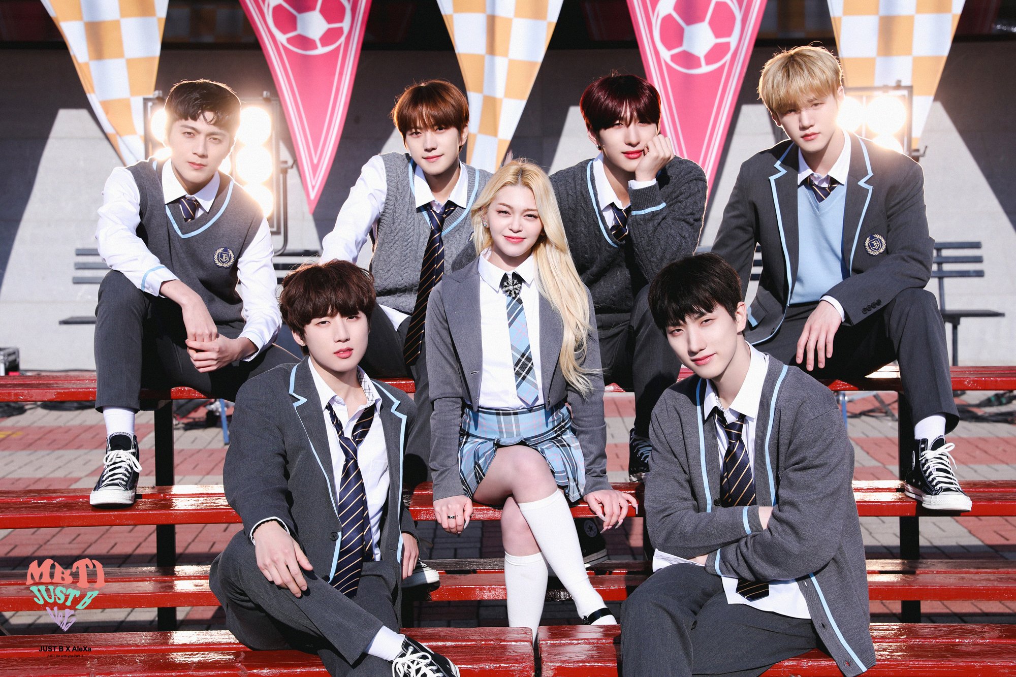 FoX2WRiaYAIMeKB?format=jpg&name=large