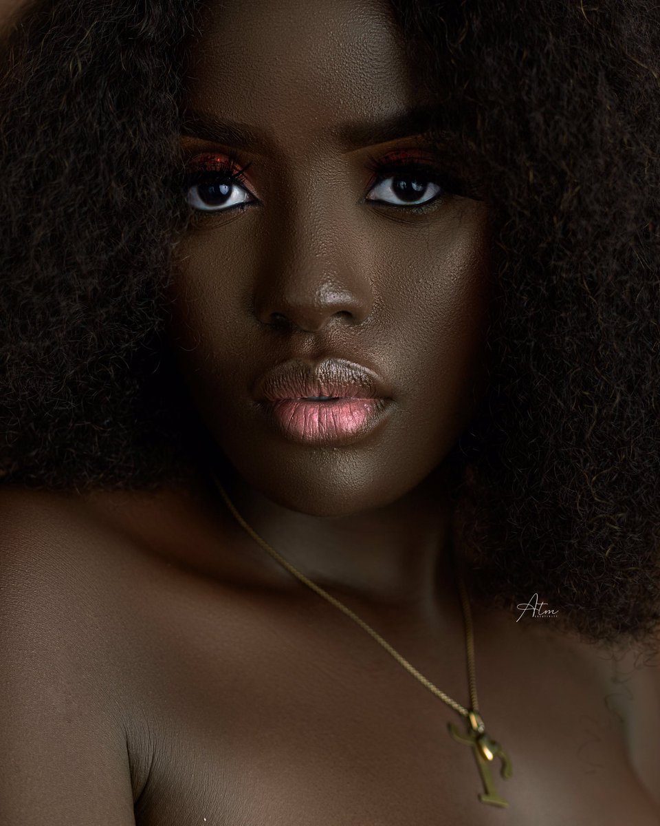 BLACK IS BEAUTY 

Lens on: instagram.com/m_vickee?igshi…

Make up: instagram.com/zinnys_place__…

Shot and retouched: @ATMCREATIVITY1 

#beautyshoot #photoshoot #lagosphotographer