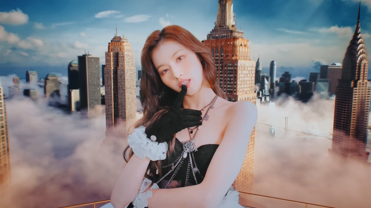 MINATOZAKI SANA OH MY GOD??