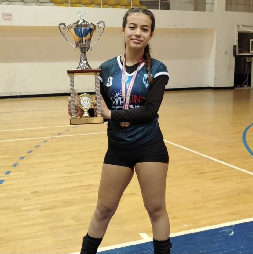 DTural's tweet photo. Canımız Selin Karakaya Kuzey Kıbrıs’taki Türk Maarif Koleji’nin 31 kişilik voleybol kafilesi içinde Adıyaman’daki #isiasotel'de enkaz altında olduğu söyleniyor. Gören, duyan, yardım etsin. Çocukları kurtarın lütfen! @Kizilay #adıyaman #deprem #depremoldu #isias 🙏 https://t.co/U0YENVvnky