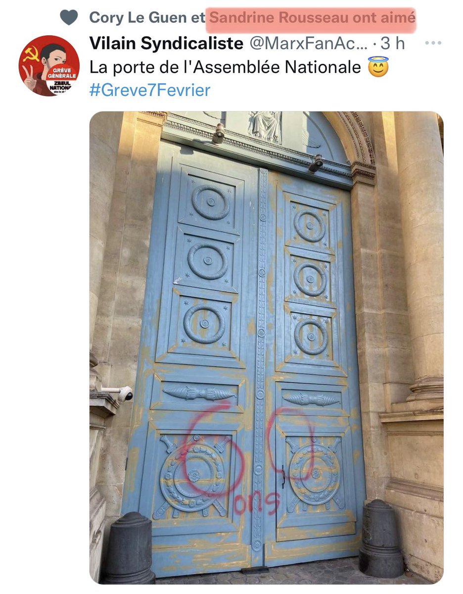 TamaraKova's tweet photo. Hihi on a tagué l’Assemblée, on est trop des révolutionnaires! @sandrousseau vous allez nettoyer ou c’est aux prolos de le faire pour vous? https://t.co/0xAloAKeuA