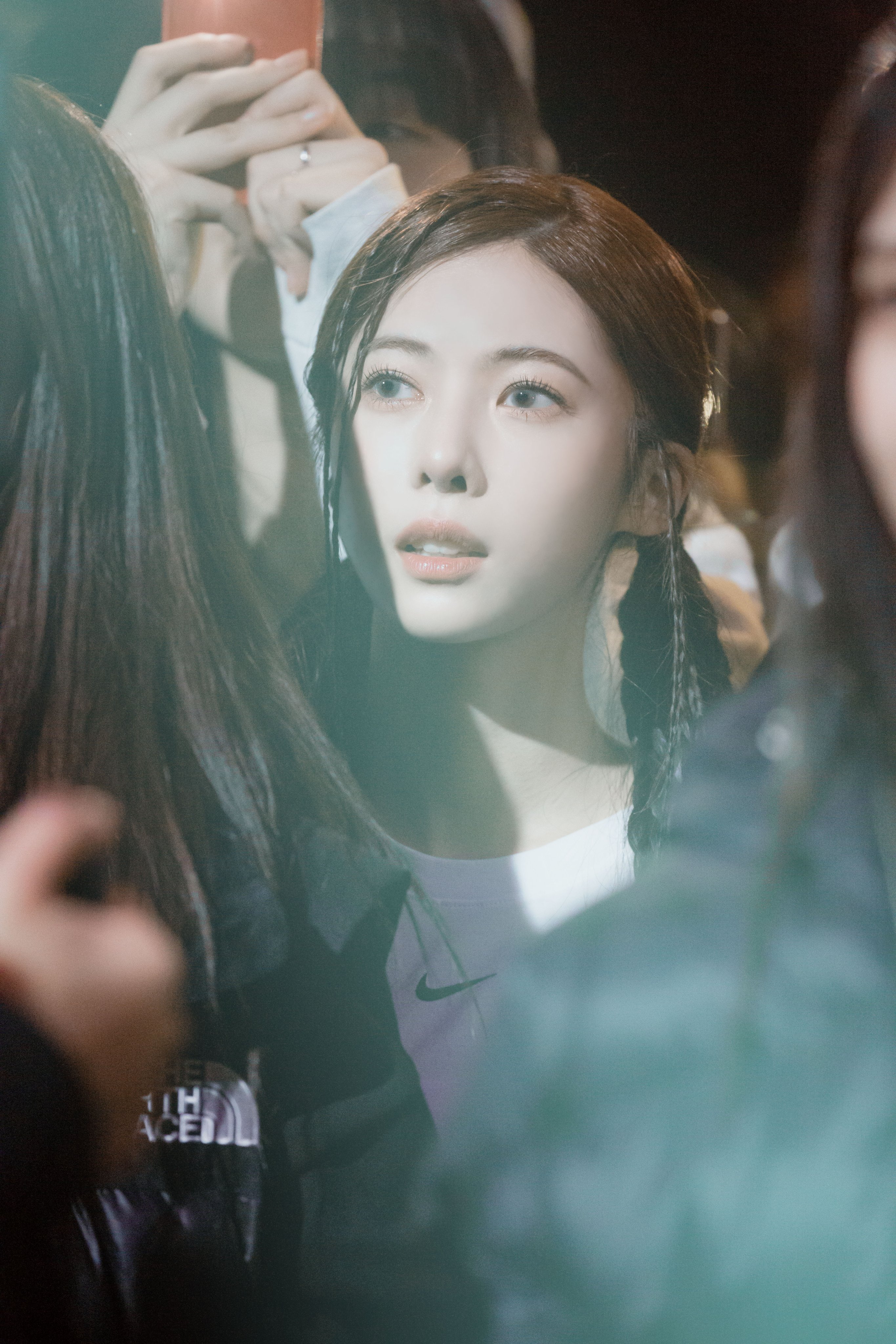 FoX3mZ1akAAZENM?format=jpg&name=4096x4096