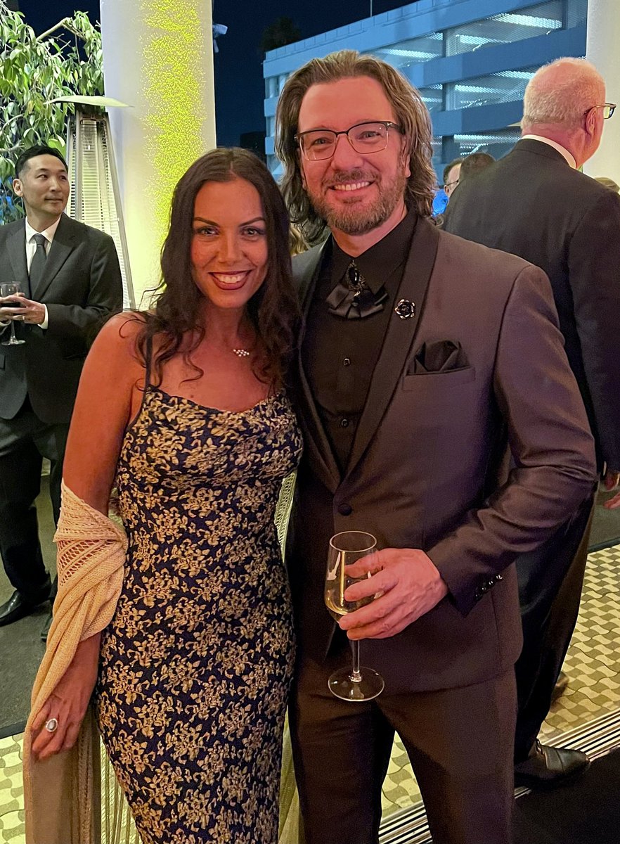 itsthenoa's tweet photo. #GRAMMYs Family, old friends, new friends, legends… ⭐️ @JCChasez @NSYNC @atalextear @SIRIUSXM @SiriusXMHits1 #CliveDavisPreGrammyParty https://t.co/enzOAyvdEB